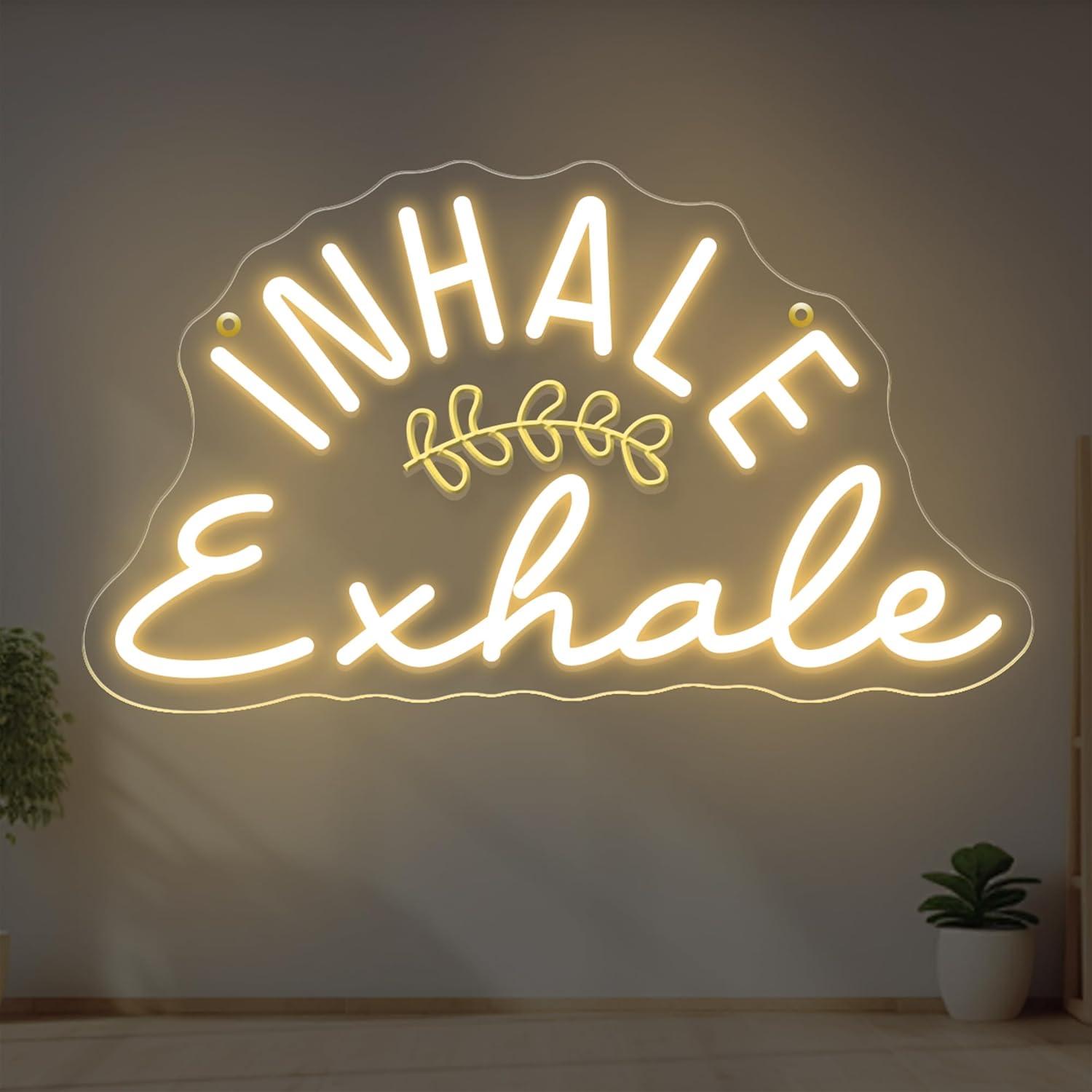 Pilates Yoga Wellness - لافتة نيون 'استنشق، ابديء التنفس' مع